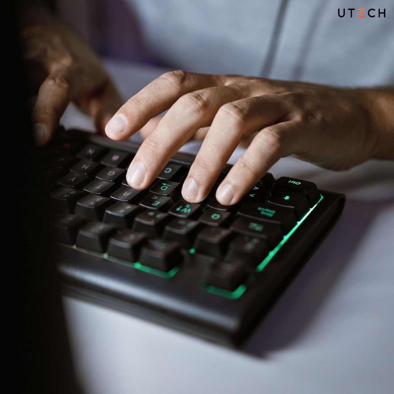 Mechanical-Keyboard-02.jpg